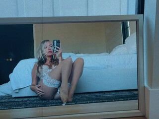 Corinna Kopf aka corinnakopf onlyfans Cute girl fingering wet pink hole with vibrator