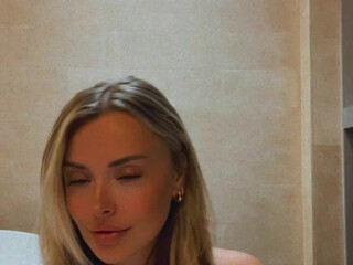 Corinna Kopf aka corinnakopf onlyfans Creamy wet pink hole with scrawny latin girl