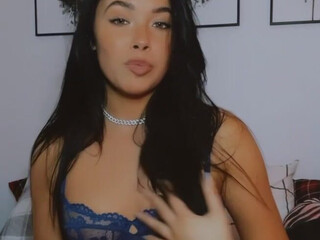 Alexis Braun onlyfans Luxurious doll caresses shaved cunt