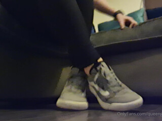 Queengf90 onlyfans Imposing slut fucks wet pink hole with fingers