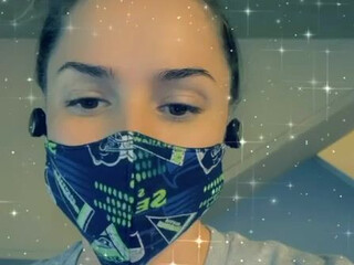 officialtoriblack onlyfans Charming trash pulls wet pink hole