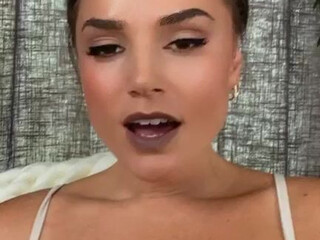 officialtoriblack onlyfans Beautiful lady effectively caresses her anus with her fingers.