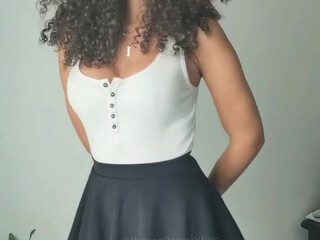 bambitwo onlyfans Sexy young girl twerks a big booty