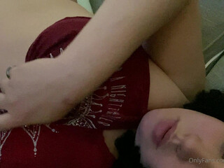 Tana Habibi onlyfans Hottie teen shows wet hole