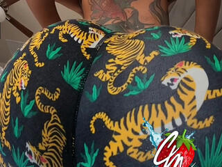 mayberrychynna1 slender babe jerks off through panties