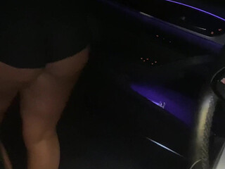 mayberrychynna1 Sexy babe caresses fingers