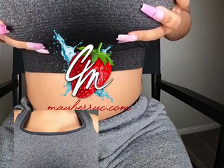 mayberrychynna1 Young slut fucks phallus cunt