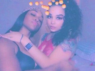 mayberrychynna1 Hot chick fucks pussy sex toy