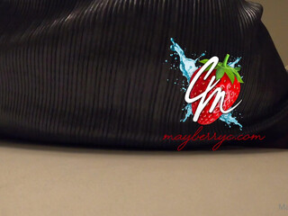 mayberrychynna1 Wonderful chick fingering both holes hard