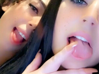 larissanadia Sweet women dance naked