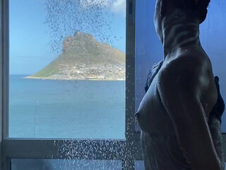 lindi_r onlyfans Thinty passionately pulls the cap