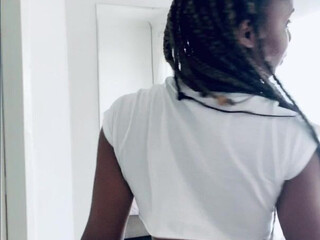 lindi_r onlyfans Adorable chick engages in double penetration