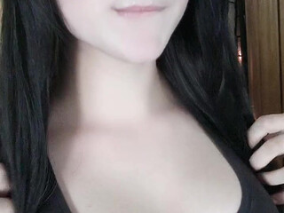 kur_slutty_bby onlyfansoishi Busty bitch jerks pussy with phallus