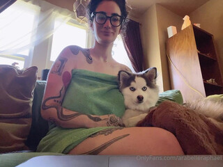 arabelleraphael Hot prostitute masturbating pussy with her hand