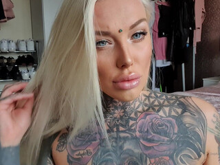 Laur_slutty_bby onlyfansen Brock aka ladylaur Playful flirt dancing striptease