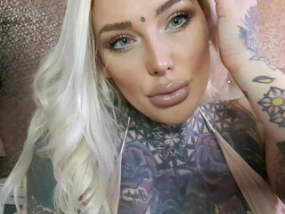 Laur_slutty_bby onlyfansen Brock aka ladylaur  juicy ass in panties