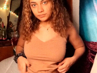 Victorialovexoxo Curvy Curvy Twirling Elastic Ass