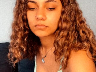 Victorialovexoxo Blonde female made privat with a toy