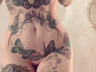 Riae SG onlyfans Hot shlendra caresses big tits