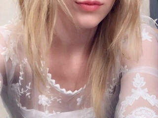 Melody Marks onlyfans Black.haired mare shows boobs