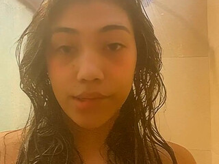 AhegaoJEN BREETY onlyfans Busty kitty sucking penis