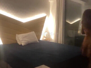 TravelVids Hot babe gives off huge ass