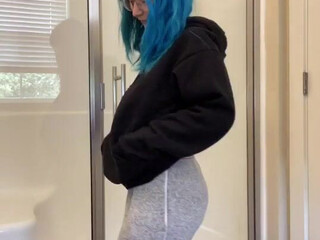 Lee - BigTittyGothEgg onlyfans Solid curva gently squeezes pussy