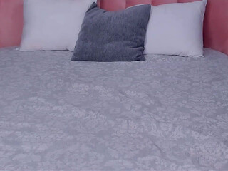 thebaewatch Pretty girl puts on beautiful boobs