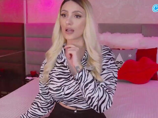 sashaelite Blissful female fucks pussy with vibrator