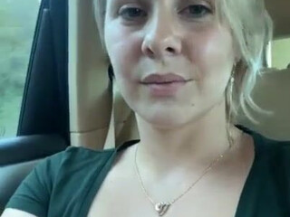 hornynalia Nude beauty strips in french chat