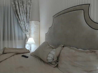 giamazing Busty young lady fucks pussy with phallus