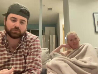 crashley123 chaturbate Babe in socks fucks both holes