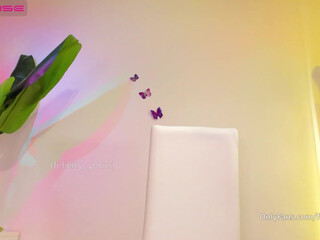 felicity_yours chaturbate Ardent beauty and lick nipples