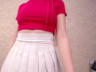 emilia_karter chaturbate Russian female erotically undressed