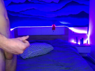 xxxxhub chaturbate Shrews confused fucks her pussy with a phallus