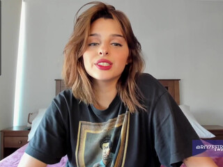 yourfreakygirl chaturbate 15 February 2022