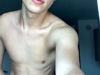 bigdalexxx1 onlyfans Cute brown/haired woman performs double fuck