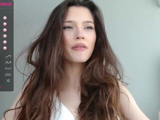 isia_slay chaturbate Red/haired mother passionately masturbates vagina