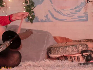 mollyflwers chaturbate Gorgeous blonde caresses boobs