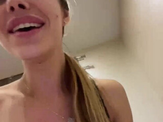 MikaMurrr chaturbate The sexy thing gracefully caresses to the camera all its charms