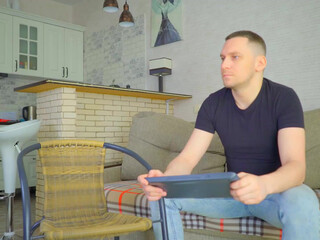 littlesweettifany chaturbate 21/03/2022 Latest webcam 2022