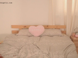 princesscin chaturbate Black/haired beauty fucks juicy crevices