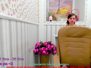 sheila_coy chaturbate Pretty kralia shows boobs