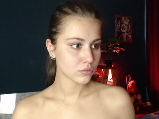 aliciaalvarez chaturbate 20/03/2022 Latest webcam 2022