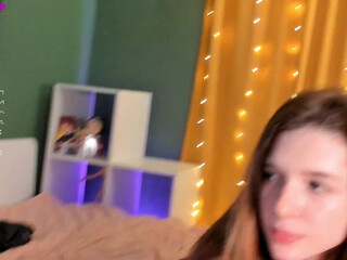 allielelli chaturbate Sweet slut