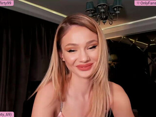 yveline myfreecams 20/03/2022 webcam masturbation