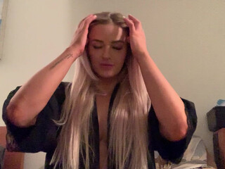 Kendra Karter aka kendrakarter onlyfans  sucks rubber penis