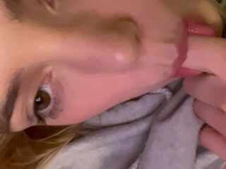 Paola Hard onlyfans Gorgeous coquette squeezes in front of her cap