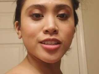 Embersnow onlyfans  loves her rubber toy