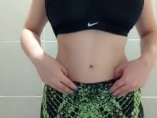 octokuro_model onlyfans Beautiful female fingering pussy in the bathroom